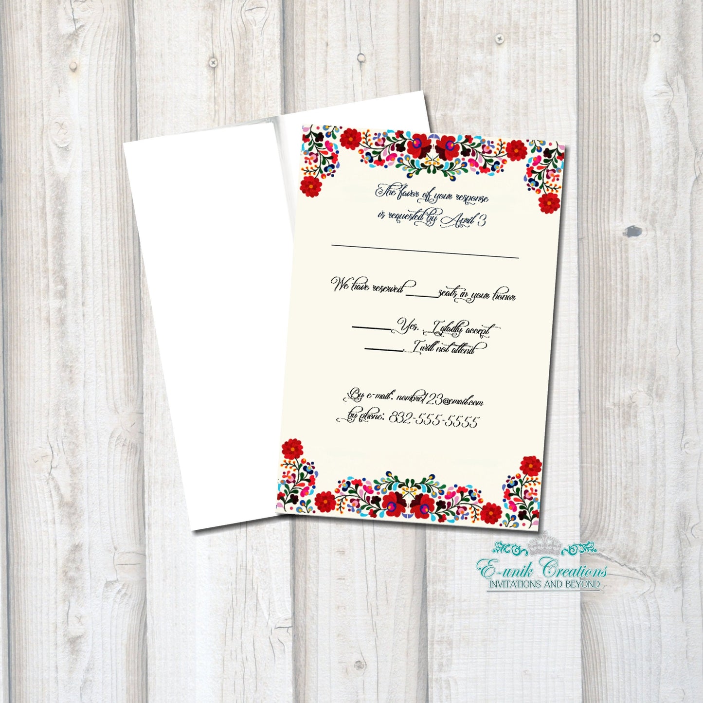 Tarjeta RSVP floral roja mexicana