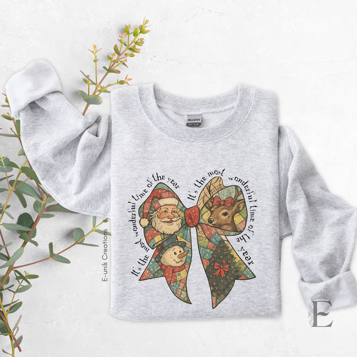 Vintage Christmas Sweatshirt: Santa Claus Bow Pullover