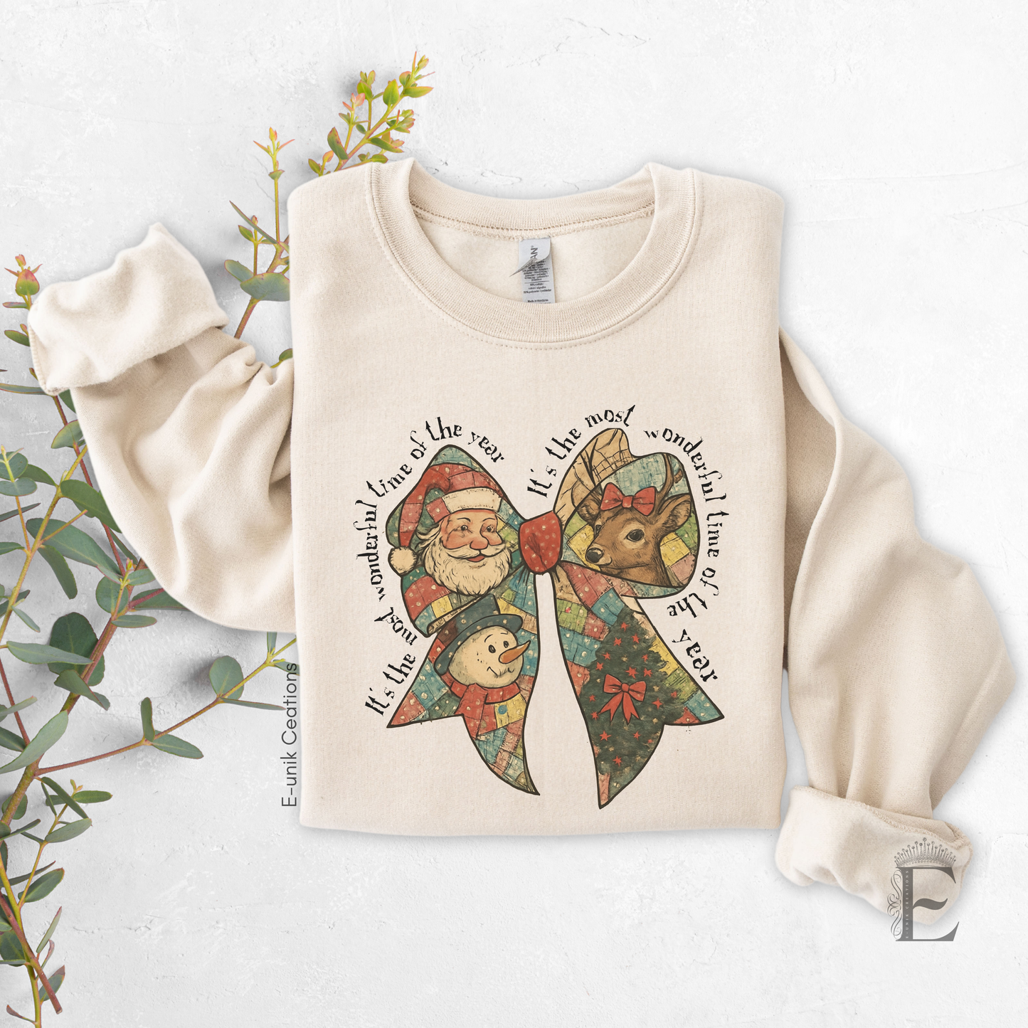 Vintage Christmas Sweatshirt: Santa Claus Bow Pullover