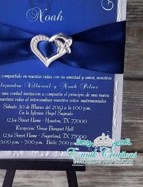 Invitación Azul Marino y Hebilla Plateada