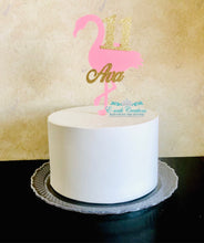Cargar imagen en el visor de la galería, Decoración para tarta de flamenco rosa.
