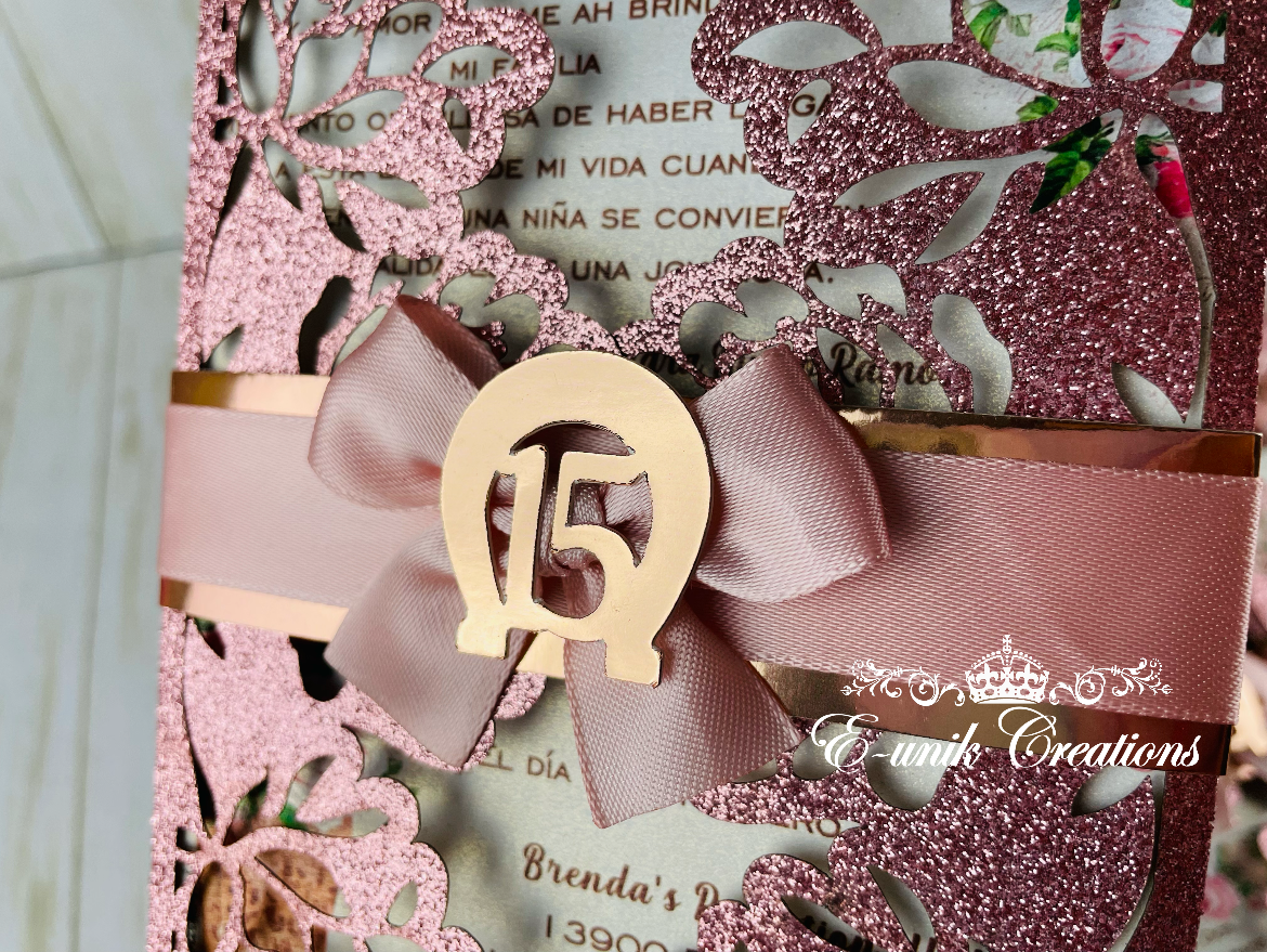 Western Blush Rose Gold Quinceanera or Sweet 16 Invitations. 10pcs